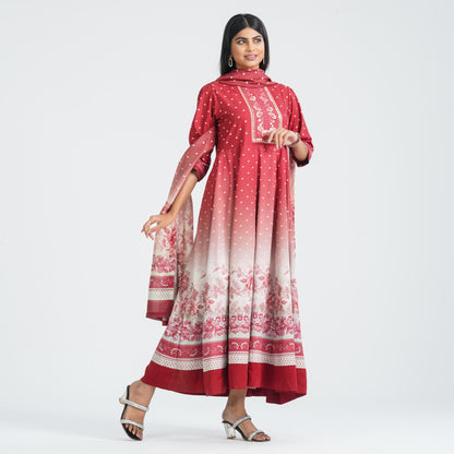 Women's Crinkle Georgette Gown