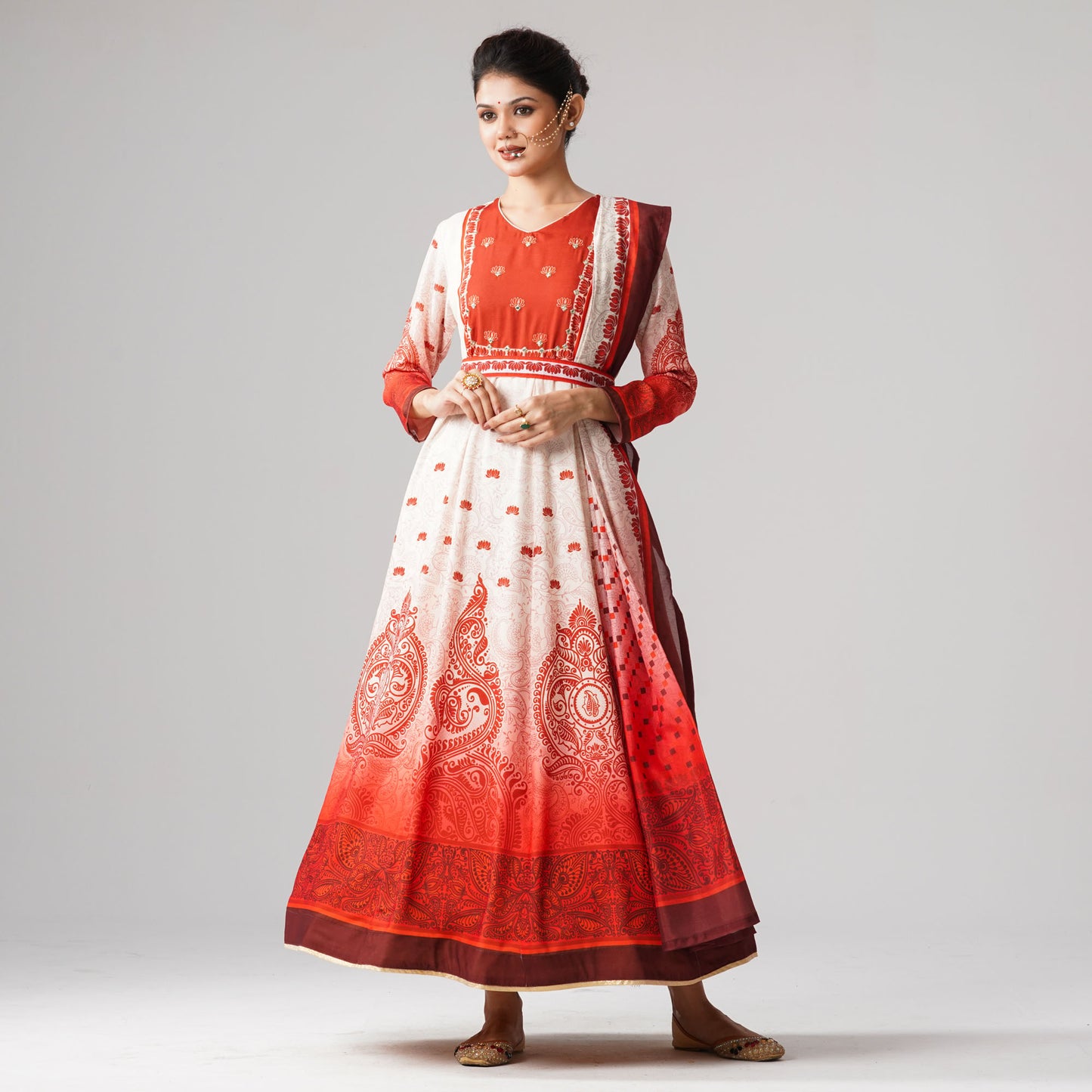 Womens Off White & Red Gown