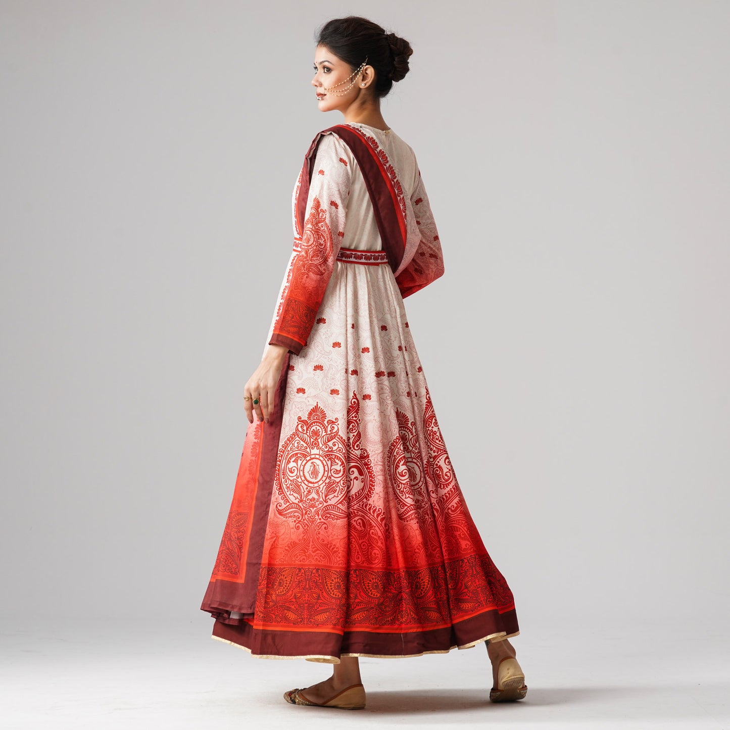 Womens Off White & Red Gown