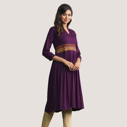 Women Purple Embroidered Kurti