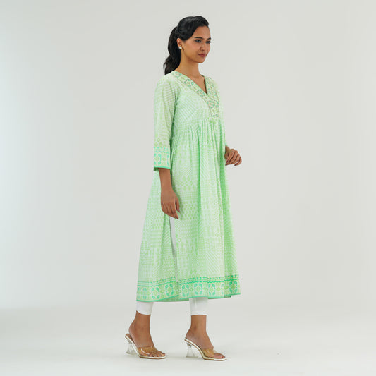 Womens Green Embellished Kurti