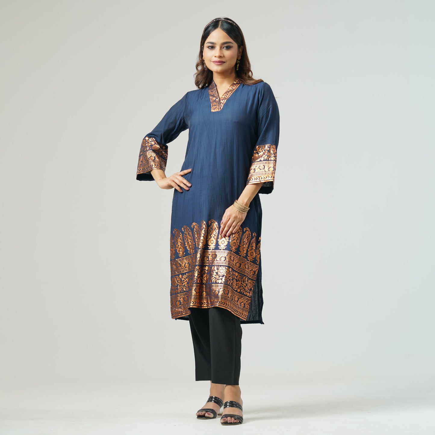 Womens Printed Navy Kurti