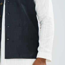 Load image into Gallery viewer, Men Black Karchupi Vest
