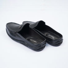 Load image into Gallery viewer, Men’s Black Leather Loafers
