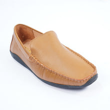 Load image into Gallery viewer, Mens Tan Loafers
