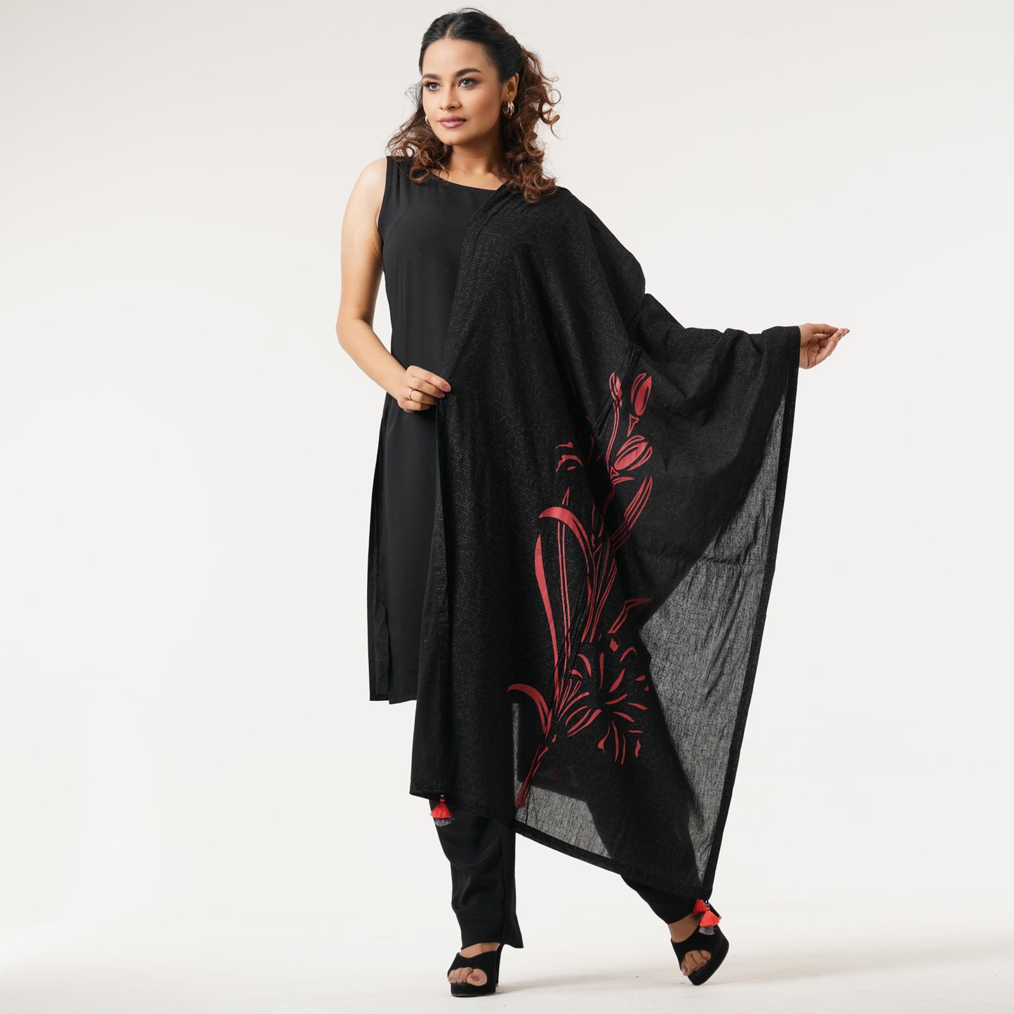 Ethnic Balck Orna