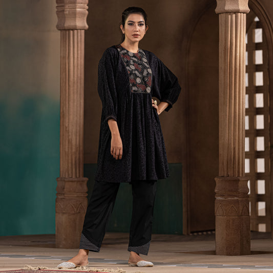 Women Ethnic Black Fusion Kurti