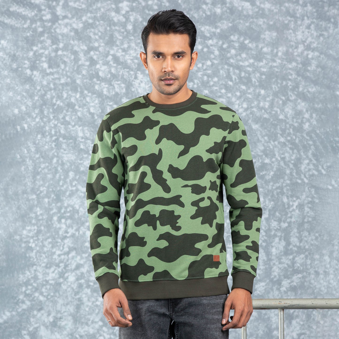 Mens Sweatshirt-Olive Camo