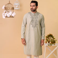 Load image into Gallery viewer, Mens Embroidery Panjabi-Green 1
