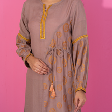 Load image into Gallery viewer, Ladies Tunic- Tortilla
