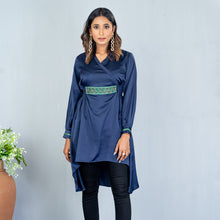 Load image into Gallery viewer, Ladies Tunic- Navy
