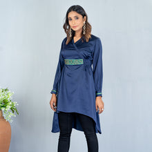 Load image into Gallery viewer, Ladies Tunic- Navy
